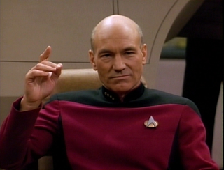 Illustration for article titled Debate: Kirk vs Picard vs Janeway vs Your Choice